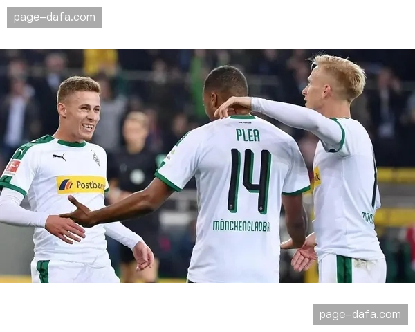 德甲实时：斯图加特2-1领先门兴，吉拉西打入个人赛季第25球