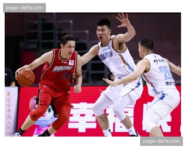 通讯:升班马青岛西海岸的四月,连战强敌拿下的关键四分