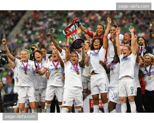 足球全球化新趋势：香港足球盛会吸引四大欧洲豪门，亚洲市场战略意义提升